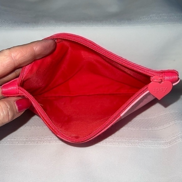 π3/$12π5/$15 ipsy Flying Colorsβ Red & Pink Cosmetic Bag EUC - Picture 3 of 7